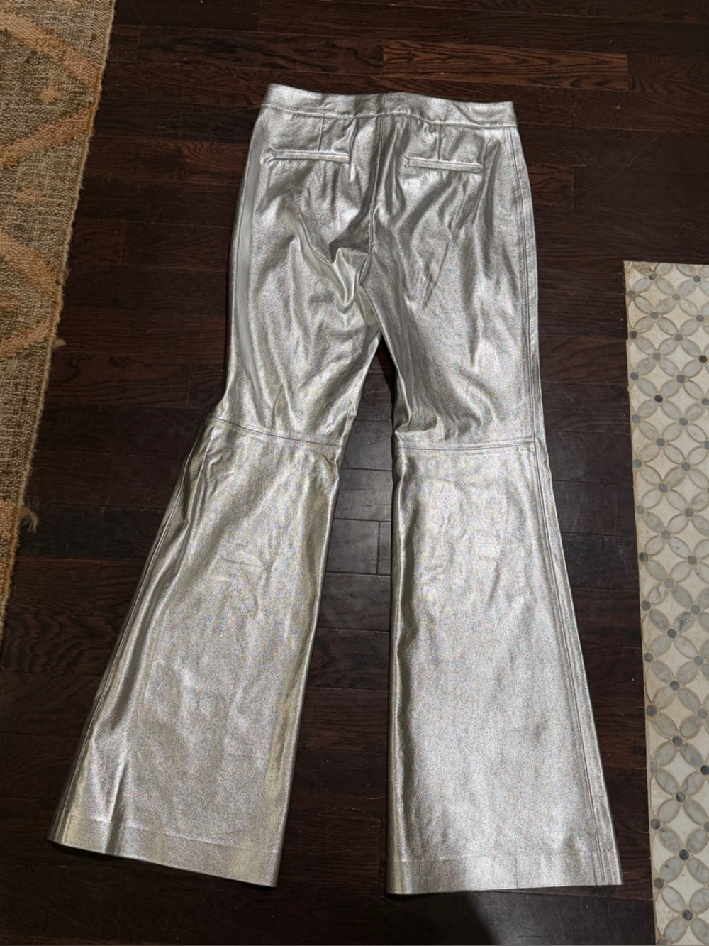 Alice + Olivia: Silver Metallic Vegan Leather Pants - Picture 9 of 10